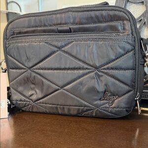 Lug Roundabout XL crossbody wallet cosmetic all in one Messenger Bag